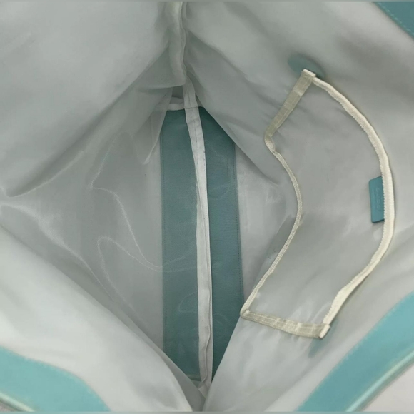Auth Gucci Big GG Teal Blue/White Tote Bag - Picture 5 of 10